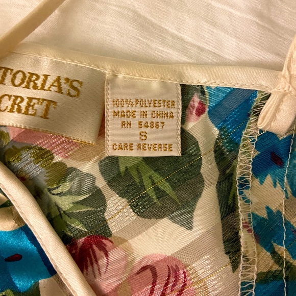 Victoria’s Secret Vintage top - Picture 5 of 5